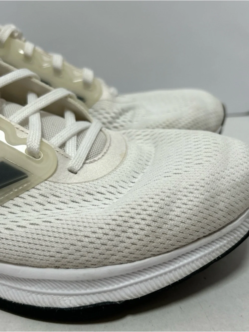 Adidas  Men’s Cream/White Training‎ Shoes with Dark Green Sneakers Size 12.5